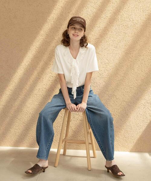 URBAN RESEARCH Sonny Label(アーバンリサーチサニーレーベル)の「Vネックフリルレースカラープルオーバー(Tシャツ/カットソー・レディース・ブラウン/オフホワイト/チャコールグレー・FREE)」の4枚目の写真