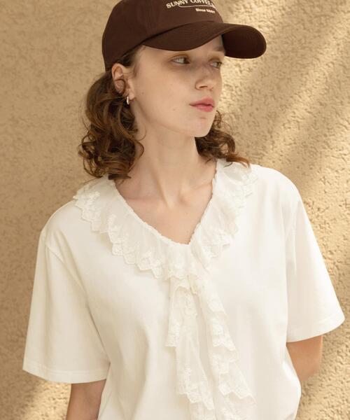 URBAN RESEARCH Sonny Label(アーバンリサーチサニーレーベル)の「Vネックフリルレースカラープルオーバー(Tシャツ/カットソー・レディース・ブラウン/オフホワイト/チャコールグレー・FREE)」の5枚目の写真