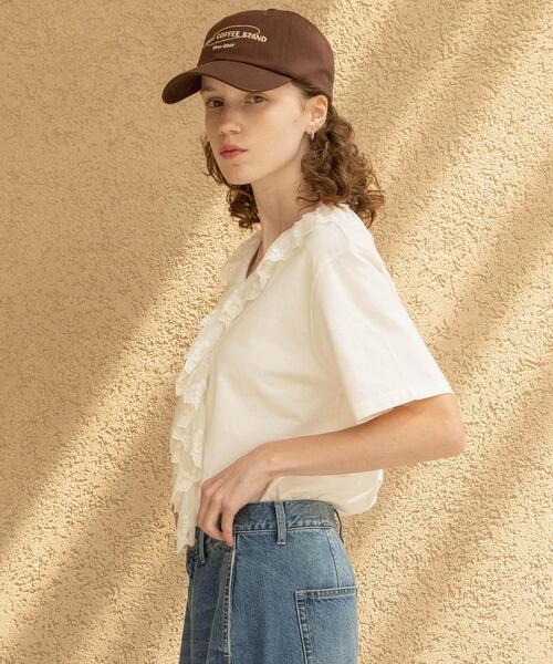 URBAN RESEARCH Sonny Label(アーバンリサーチサニーレーベル)の「Vネックフリルレースカラープルオーバー(Tシャツ/カットソー・レディース・ブラウン/オフホワイト/チャコールグレー・FREE)」の7枚目の写真