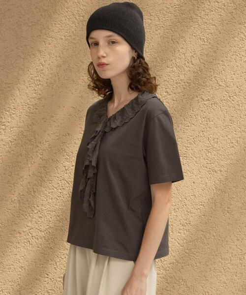 URBAN RESEARCH Sonny Label(アーバンリサーチサニーレーベル)の「Vネックフリルレースカラープルオーバー(Tシャツ/カットソー・レディース・ブラウン/オフホワイト/チャコールグレー・FREE)」の15枚目の写真