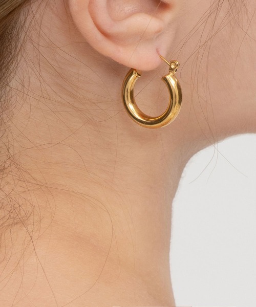 CEMONEMO(セモネモ)の「【金属アレルギー対応】シンプル スナップ フープ ピアス / ステンレス(ピアス(両耳用)・レディース・シルバー/ゴールド・FREE)」の1枚目の写真