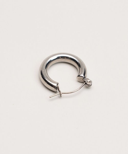 CEMONEMO(セモネモ)の「【金属アレルギー対応】シンプル スナップ フープ ピアス / ステンレス(ピアス(両耳用)・レディース・シルバー/ゴールド・FREE)」の8枚目の写真