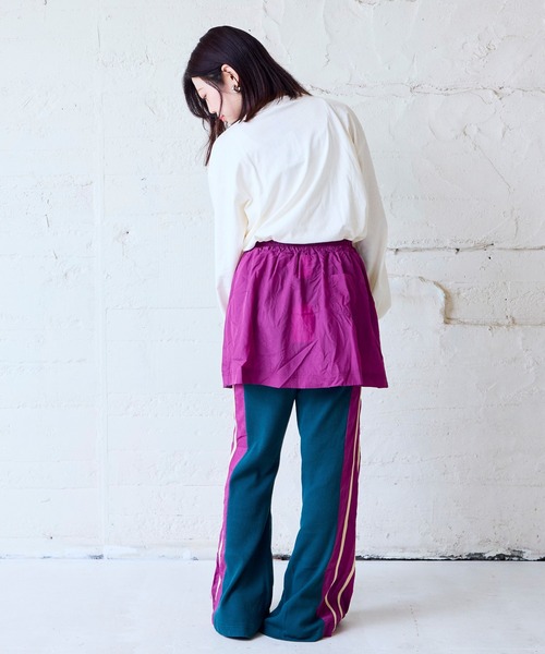 MARKEY'S(マーキーズ)の「ワッフルサテンフレアーパンツ/おとな(その他パンツ・レディース・ワインレッド/ブラウン/ブラック・160cm)」の6枚目の写真