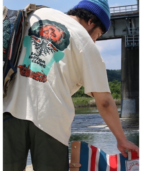 NATAL DESIGN(ネイタルデザイン)の「MAGOODZ "Random Earthing Club" ND ver. TEE(Tシャツ/カットソー・メンズ・オフホワイト/ブラック・XX-LARGE/LARGE/X-LARGE/MEDIUM/SMALL)」の1枚目の写真