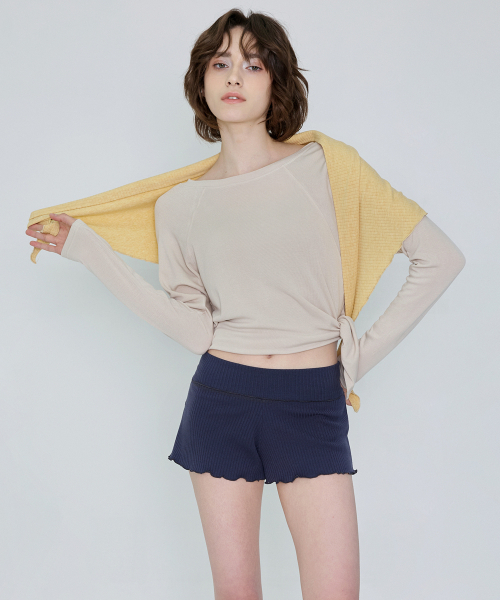 DEVIWEAR(デヴィウェア)の「女性ヨガウェア DEVI-B0061-エッシュネイビー ピラティス ビビアナ リブショーツ(その他パンツ・レディース・ネイビー・2/1)」の1枚目の写真
