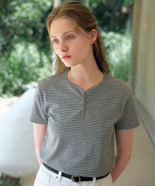 YUPPE(ヨッペ)の「ストライプテンセルTシャツ_グレー(Tシャツ/カットソー・レディース・その他・SMALL/MEDIUM)」の2枚目の写真