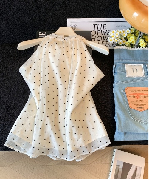 LUCPY（ラクピー）の「ハートドットフリルボウタイノースリーブブラウス（シャツ/ブラウス・レディース・ホワイト・LARGE/MEDIUM/SMALL）」の3枚目の写真