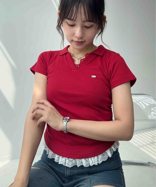 AS KNOW AS plus(アズノゥアズプラス)の「〇裾レース サイドギャザーテレコVネックTシャツ(Tシャツ/カットソー・レディース・ホワイト系/レッド/グレー系・FREE)」の4枚目の写真