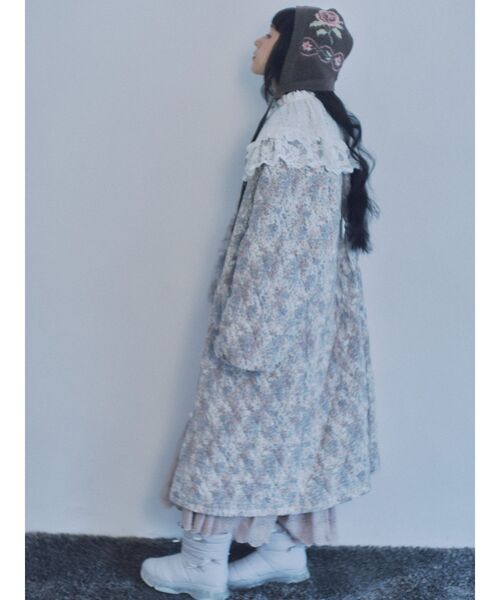 merry jenny(メリージェニー)の「rose earflap hat(ニットキャップ/ビーニー・レディース・アイボリー/ブラウン・FREE)」の3枚目の写真