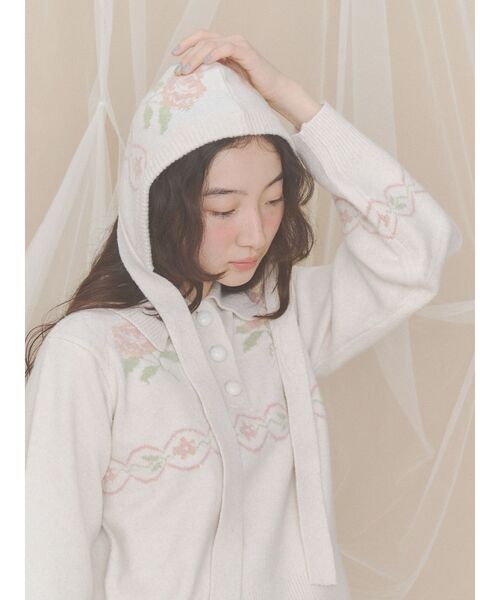 merry jenny(メリージェニー)の「rose earflap hat(ニットキャップ/ビーニー・レディース・アイボリー/ブラウン・FREE)」の5枚目の写真