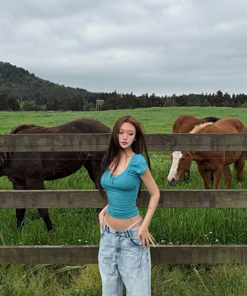 PLEASENOFOLLOW(プリーズノーフォロー)の「25Damaged Washing Wide Denim (Ice Blue)(デニムパンツ・レディース・その他・SMALL/MEDIUM/LARGE/X-SMALL)」の3枚目の写真