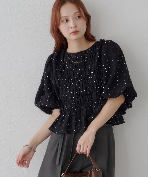 DISCOAT(ディスコート)の「【WEB限定】前後2WAYドット袖バルーンブラウス(シャツ/ブラウス・レディース・キャメル/アイボリー/ブラック・FREE)」の1枚目の写真