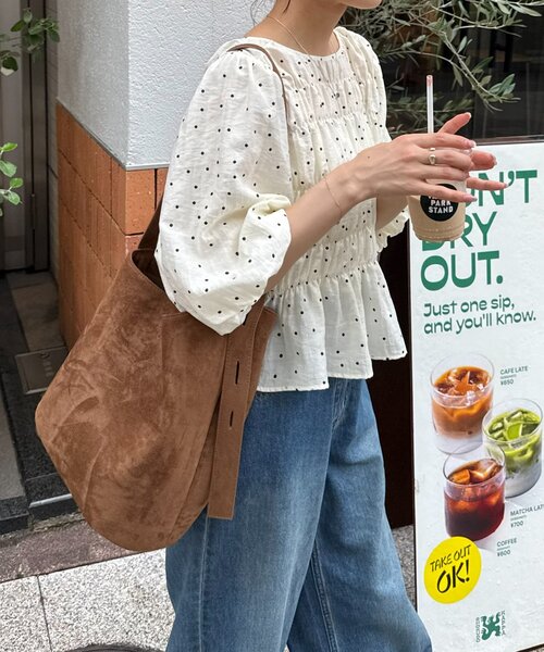 DISCOAT(ディスコート)の「【WEB限定】前後2WAYドット袖バルーンブラウス(シャツ/ブラウス・レディース・キャメル/アイボリー/ブラック・FREE)」の5枚目の写真