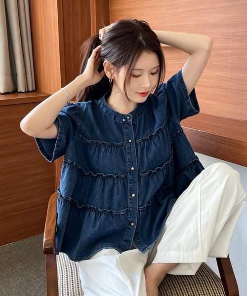 FAVORITO(ファヴォリート)の「デニムフリルブラウス(シャツ/ブラウス・レディース・ライトブルー/ダークブルー・F)」の17枚目の写真
