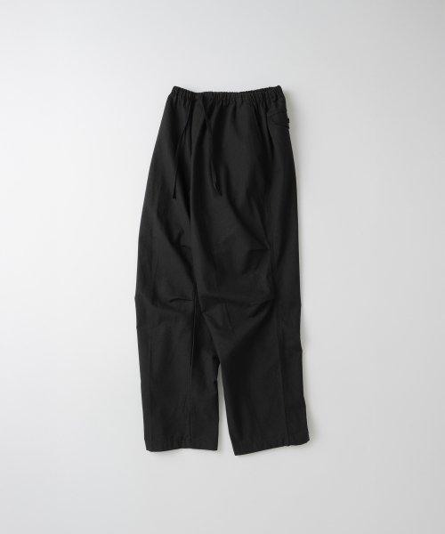 WHAGI(ワギ)の「Vintage Ox Knee Tuck Pants (Vintage Black)(その他パンツ・メンズ・その他・SMALL/MEDIUM/LARGE)」の1枚目の写真