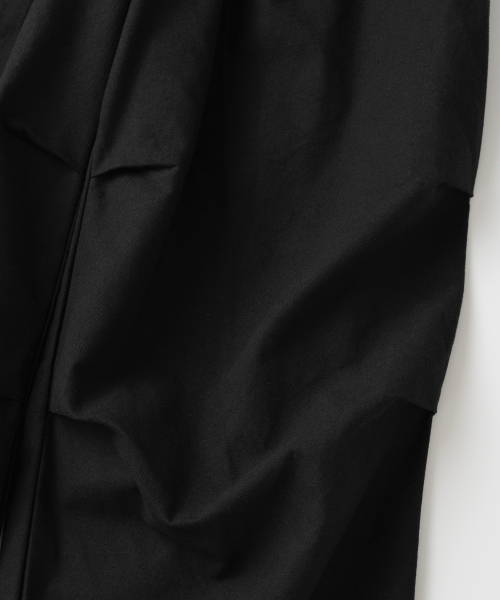 WHAGI(ワギ)の「Vintage Ox Knee Tuck Pants (Vintage Black)(その他パンツ・メンズ・その他・SMALL/MEDIUM/LARGE)」の6枚目の写真