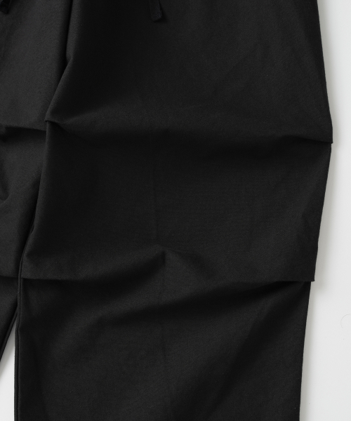 WHAGI(ワギ)の「Vintage Ox Knee Tuck Pants (Vintage Black)(その他パンツ・メンズ・その他・SMALL/MEDIUM/LARGE)」の7枚目の写真
