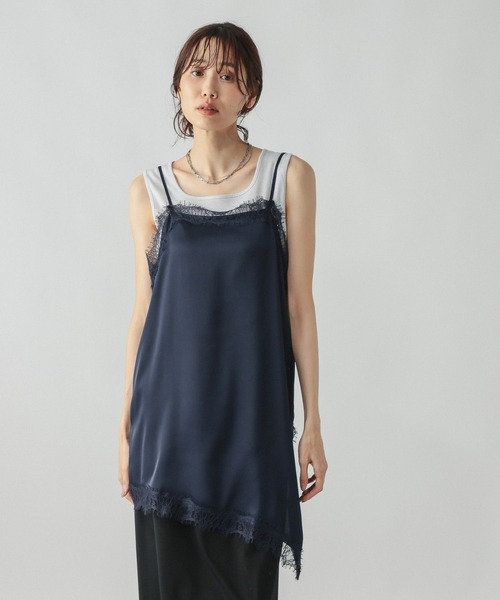 GLOBAL WORK(グローバルワーク)の「サテンレースアシメキャミ/1051182(キャミソール・レディース・ダークブラウン/ネイビー・MEDIUM/LARGE)」の1枚目の写真