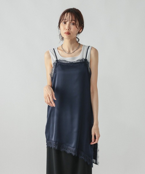 GLOBAL WORK(グローバルワーク)の「サテンレースアシメキャミ/1051182(キャミソール・レディース・ダークブラウン/ネイビー・MEDIUM/LARGE)」の6枚目の写真