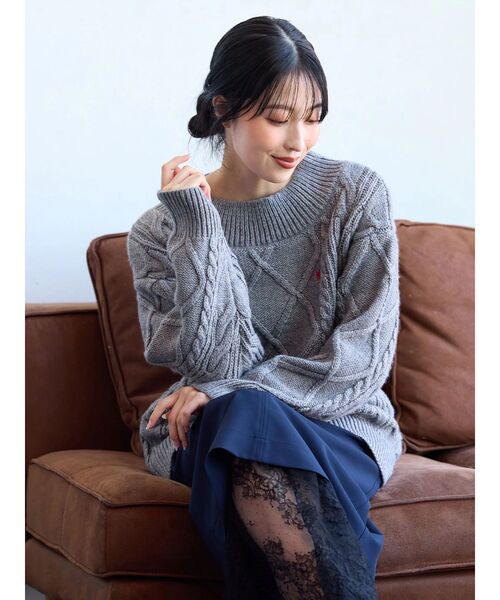 TONAL(トーナル)の「【POLOBCS】ケーブルハイネックニット(ニット/セーター・レディース・グレー/レッド/オフホワイト・MEDIUM)」の2枚目の写真