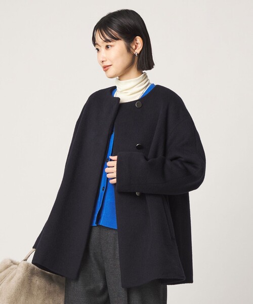 green label relaxing（グリーンレーベルリラクシング）の「［size SHORTあり］アンゴラビーバー ミドルコート（ノーカラーコート・レディース・ナチュラル/ライトグレー/ネイビー・36/SHORT/40/38）」の3枚目の写真