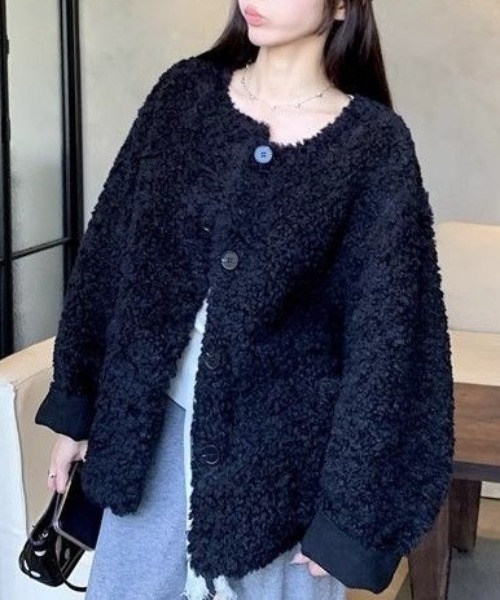 NANEA(ナネア)の「ボアノーカラージャケット(その他アウター・レディース・ブラック/ベージュ・MEDIUM/LARGE)」の10枚目の写真