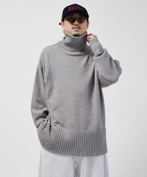【WEB限定】ルーズシルエット タートルネックニット