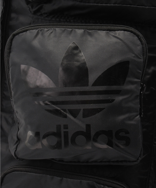 adidas Originals（アディダスオリジナルス）の「オリジナルス リュック バックパック  [BACKPACK PATCH]（バックパック/リュック・メンズ・ネイビー/ブラック/ダークネイビー・FREE）」の10枚目の写真