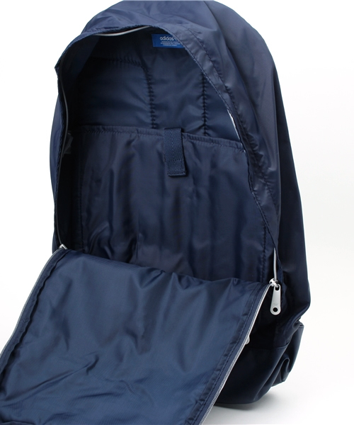 adidas Originals（アディダスオリジナルス）の「オリジナルス リュック バックパック  [BACKPACK PATCH]（バックパック/リュック・メンズ・ネイビー/ブラック/ダークネイビー・FREE）」の11枚目の写真