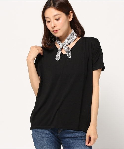 VENCEEXCHANGE(ヴァンスエクスチェンジ)の「バンダナ付きVネックT(Tシャツ/カットソー・レディース・ブラック/オリーブ/ピンク/オフホワイト・MEDIUM)」の15枚目の写真