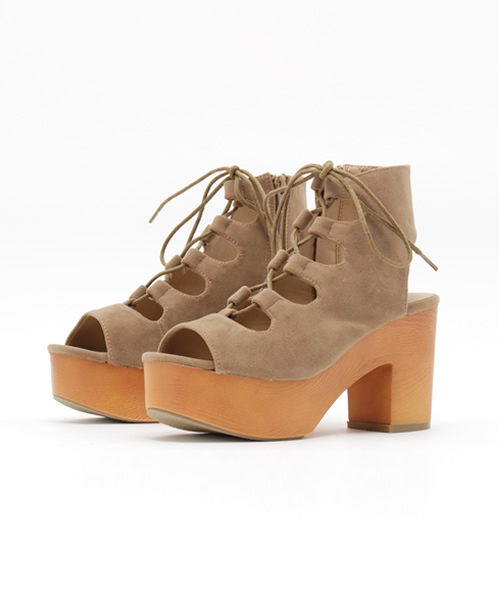 WEGO（ウィゴー）の「WEGO/レースアップウッドサンダル（サンダル・レディース・キャメル/ブラック/ベージュ・MEDIUM/LARGE）」の14枚目の写真