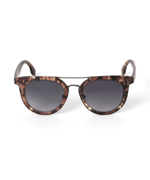 rovtski(ロフトスキー)の「モザイク柄ステー付 Kモードサングラス(サングラス・メンズ・ブラウン/ピンク/オレンジ・FREE)」の4枚目の写真