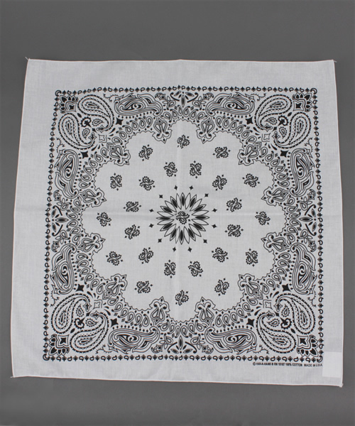 BEAMS（ビームス）の「HAVAHANKﾊﾞﾝﾀﾞﾅ（バンダナ/スカーフ・メンズ・ホワイト/チャコールグレー/ブラック/ベージュ/ブラウン/レッド系その他/レッド/オレンジ/ケリー/ロイヤルブルー/ネイビー/パープル・ONE SIZE）」の2枚目の写真