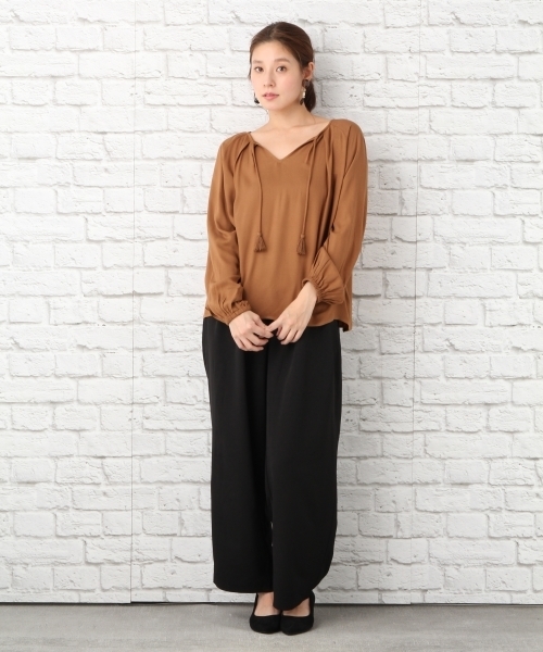 LEPSIM(レプシィム)の「アムンゼン2WAYブラウス 735937(シャツ/ブラウス・レディース・ブラック/グレイッシュベージュ/ネイビー/ホワイト/ブラウン・FREE)」の20枚目の写真