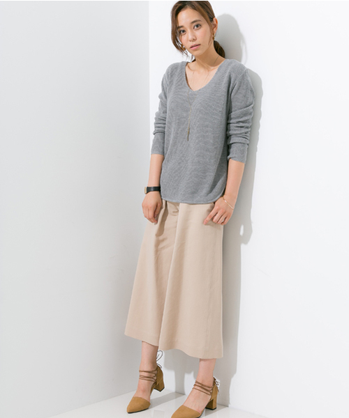 STUDIOUS（ステュディオス）の「【STUDIOUS】ウール混畔編みヘムラウンドニット（ニット/セーター・レディース・ホワイト/グレー・FREE）」の11枚目の写真