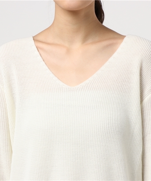 STUDIOUS（ステュディオス）の「【STUDIOUS】ウール混畔編みヘムラウンドニット（ニット/セーター・レディース・ホワイト/グレー・FREE）」の6枚目の写真