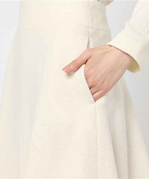 FIGARO Paris（フィガロパリ）の「圧縮ウール シルキーストロングスカート◆（スカート・レディース・パープル/ホワイト/スカイブルー・38/36）」の13枚目の写真