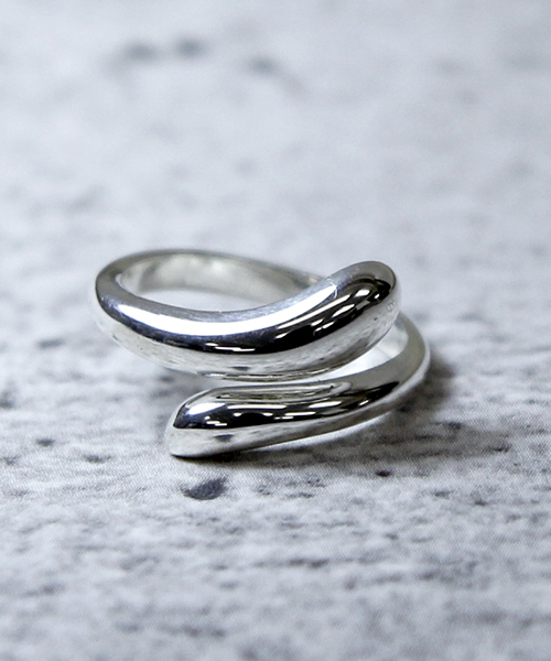 YArKA（ヤーカ）の「【YArKA/ヤーカ】silver925 thick pole design ring[thi2]/シックポールデザインリング（リング・レディース・シルバー/イエローゴールド・#13/#11/#9/#15/#17/#19/#21）」の12枚目の写真