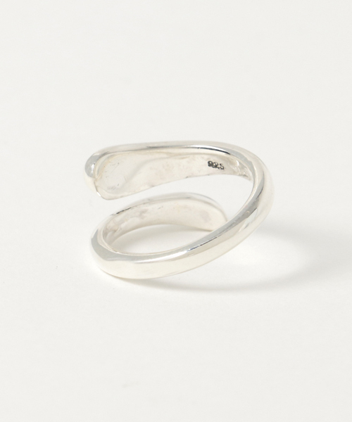 YArKA（ヤーカ）の「【YArKA/ヤーカ】silver925 thick pole design ring[thi2]/シックポールデザインリング（リング・レディース・シルバー/イエローゴールド・#13/#11/#9/#15/#17/#19/#21）」の14枚目の写真