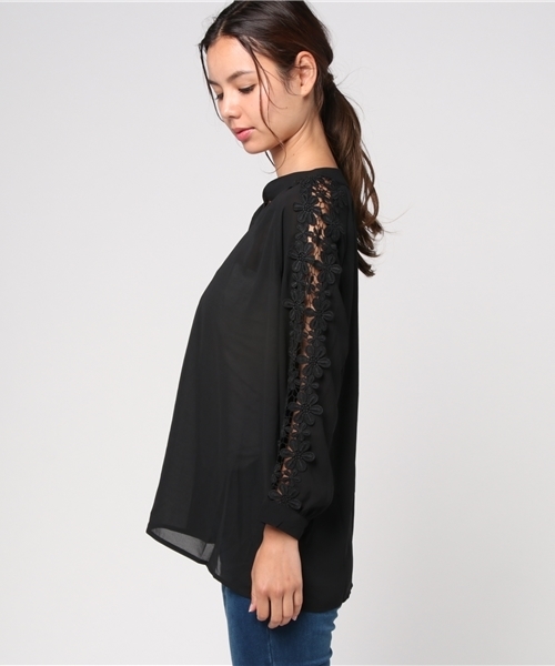 coca（coca）（コカ）の「ケミカルレーススリーブシフォンブラウス（シャツ/ブラウス・レディース・ブラック/ホワイト・ONE SIZE）」の4枚目の写真