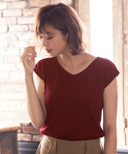 KOBE LETTUCE（コウベレタス）の「フレンチスリーブVネックサマーニットバックオープントップス（ニット/セーター・レディース・オフホワイト/ブラウン/ベージュ/ネイビー/マスタード/グリーン/レッド/ブラック/カーキ/ワイン/レモンイエロー/ライトパープル/グリーン系その他/コーラル/その他1/その他2/グレイッシュベージュ/ミント/ブルー・FREE）」の16枚目の写真