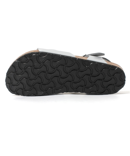 BIRKENSTOCK(ビルケンシュトック)の「【小さいサイズ展開有り】BIRKENSTOCK / RIO BF Silver(WOMEN)(サンダル・レディース・シルバー・32/33/34/35)」の3枚目の写真