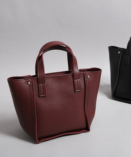 PLAIN CLOTHING（プレーンクロージング）の「フェイクレザー2wayショルダーバッグ【PLAIN CLOTHING】（ショルダーバッグ・レディース・ベージュ/グレー/ブラック/ワイン・FREE）」の16枚目の写真