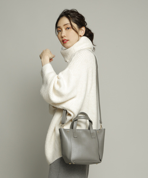 PLAIN CLOTHING（プレーンクロージング）の「フェイクレザー2wayショルダーバッグ【PLAIN CLOTHING】（ショルダーバッグ・レディース・ベージュ/グレー/ブラック/ワイン・FREE）」の19枚目の写真