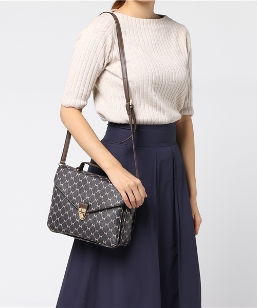 MOUSSY（マウジー）の「MONOGRAM BAG（ショルダーバッグ・レディース・ベージュ系その他/ブラウン系その他・FREE）」の4枚目の写真