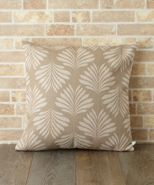 Jubilee（ジュビリー）の「北欧デザイン クッションカバー（クッション/クッションカバー・レディース・レッド/オフホワイト/ピンク/ブルー/ホワイト×ブラック/ナチュラル/カラフル/ブラック×ブルー/イエロー/ブラック×ホワイト/レッド系その他/ホワイト系その他/マスタード/レモンイエロー/ブラック/ピンク系その他/ダークパープル/ミント/ネイビー/ネイビー×ホワイト/ロイヤルブルー/ダークグリーン/ダークオレンジ/グリーン/パープル/ブラック系その他/イエロー×グレー/ダークブラウン/オレンジ/ブラウン・FREE）」の10枚目の写真