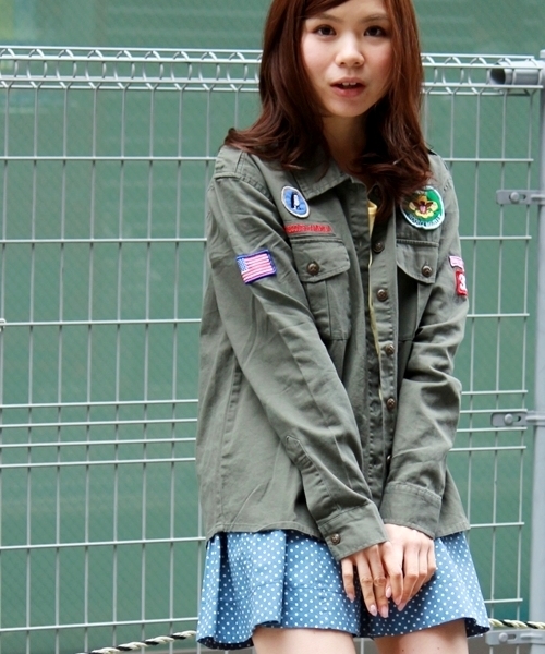 WEGO(ウィゴー)の「WEGO/ボーイスカウトLSシャツ(シャツ/ブラウス・レディース・ベージュ/カーキ/ネイビー/オレンジ・FREE)」の2枚目の写真