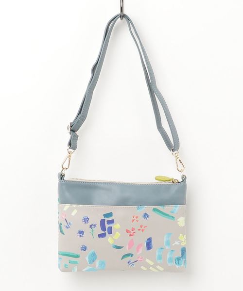 POU DOU DOU（プードゥドゥ）の「SWAN LAKE 水彩画プリントサコッシュ（ショルダーバッグ・レディース・グレー/アイボリー・8）」の4枚目の写真