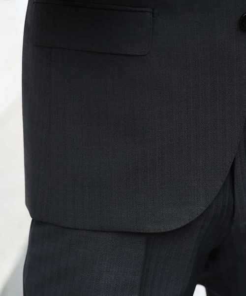 MICHEL KLEIN HOMME (ミッシェルクランオム)の「スーツ(SHINY STRETCH)(セットアップ・メンズ・ブラック/グレー・SMALL/MEDIUM/LARGE/X-LARGE)」の13枚目の写真
