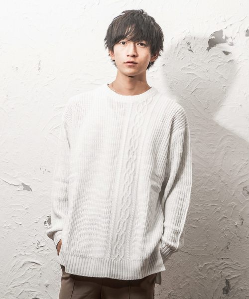 MinoriTY（マイノリティ）の「7Ｇ片畦ケーブルオーバーサイズクルーニット ビッグニット（ニット/セーター・メンズ・ホワイト/ブラック/ベージュ/ブラウン/グレー/カーキ/オレンジ/ワイン・M/L）」の2枚目の写真